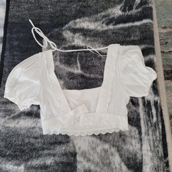 Crop top - Picture 2 of 3